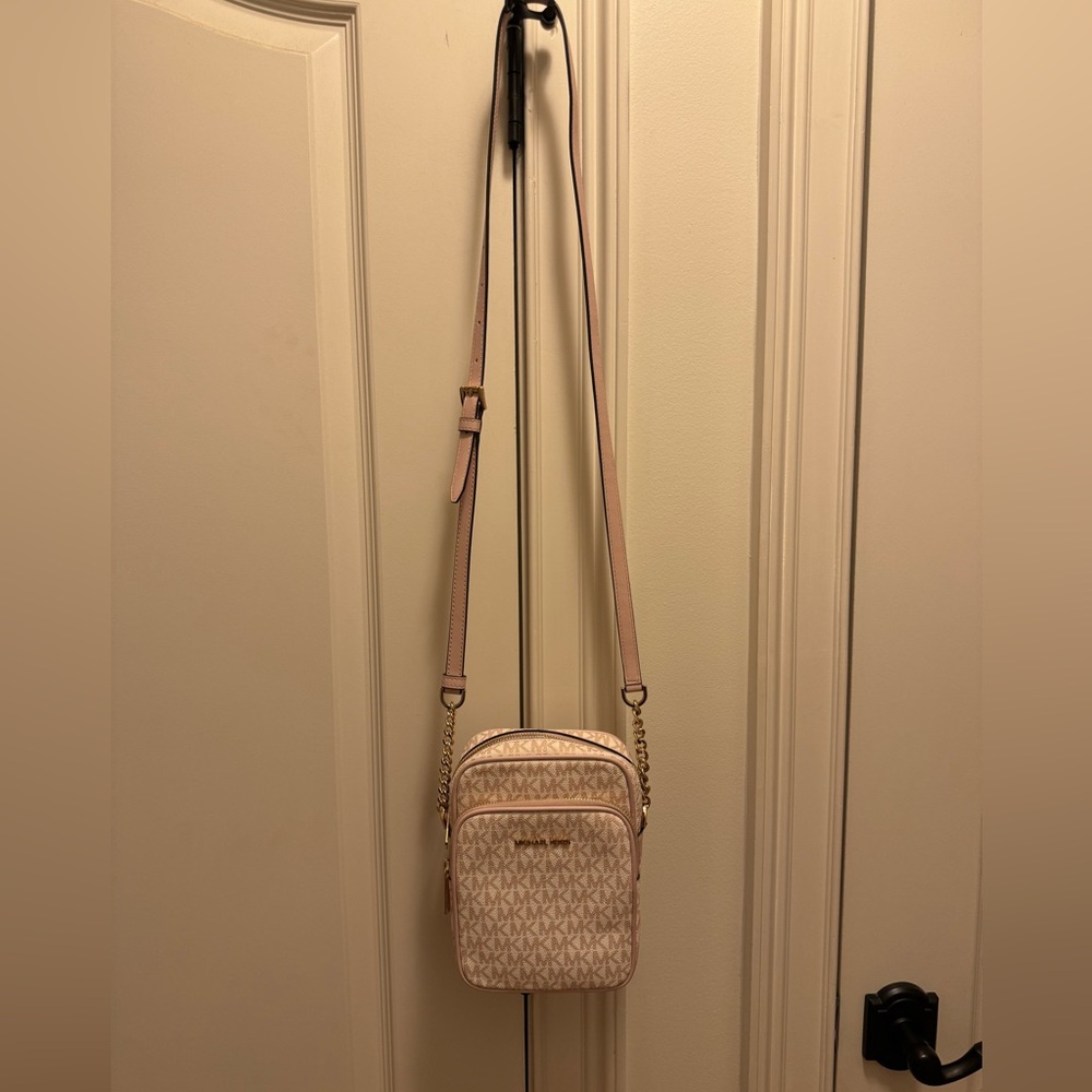 Michael Kors Jet Set Crossbody
